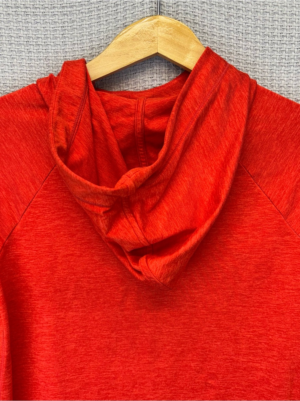 Athleta Women Size Small Hoodie Orange Pullover Sweatshirt Uptempo Top Stretch - Picture 8 of 10